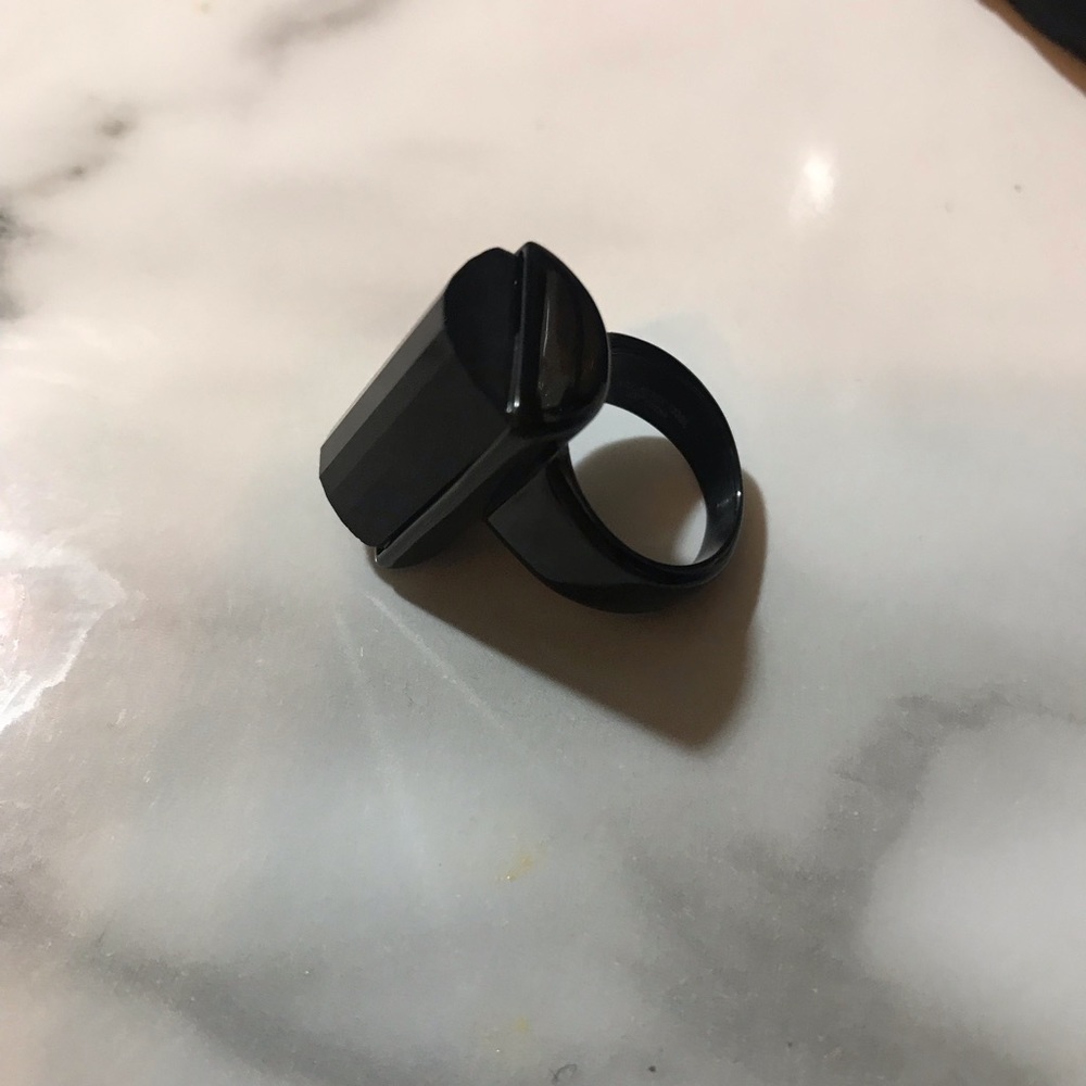 Ring SZ 5. NIB From HSN